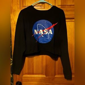 Cropped NASA long sleeve tee